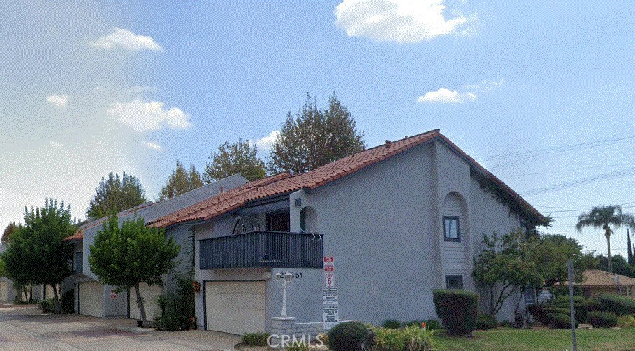This two-story, three-bedroom 2.5 bath townhouse is a rare find!! With features like an entry hall, two French doors, vaulted ceilings in the living room as well as the master bedroom, a balcony off the master, and a small enclosed backyard with high walls that are perfect for children to play safely, this 1500 square feet of living is next level. The master bathroom has double sinks! Other amenities include a two-car garage, two walk-in closets, and a gorgeous and mature lemon tree in the backyard. If you are looking for different, this unit has that and more. As an added bonus, this unit is an end unit with limited mountain views for those lazy mornings. Community amenities included pool & hot tub. All information deemed reliable but buyer(s) to perform due diligence in verifying information, HOA fees and or assessments.