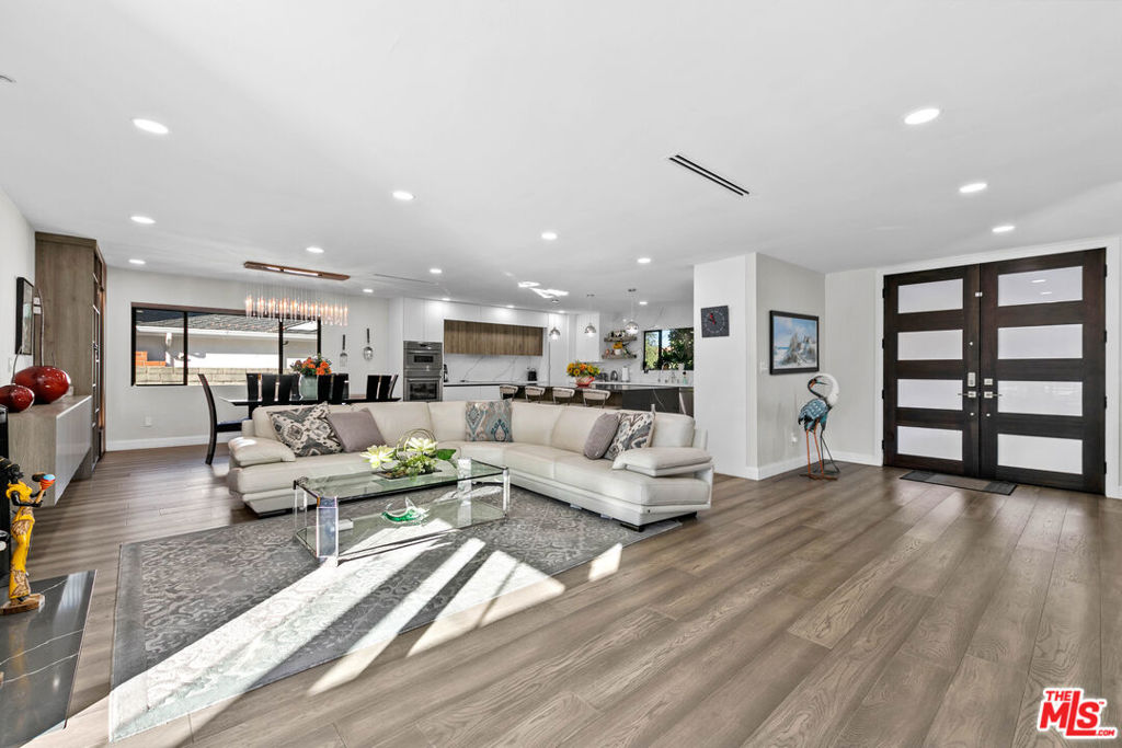 18912 Pasadero Drive