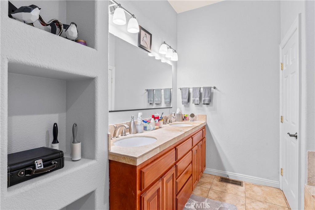 Arrowhead Woods (AWHW) - Residential