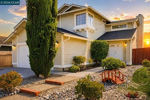 Photo of 23 Lawnview Ct Ct, Pittsburg, CA 94565 (MLS # 41136329)