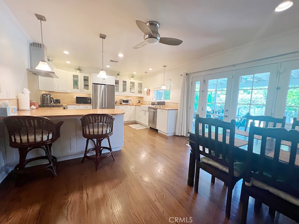 Properties 3 5744 Stansbury Avenue