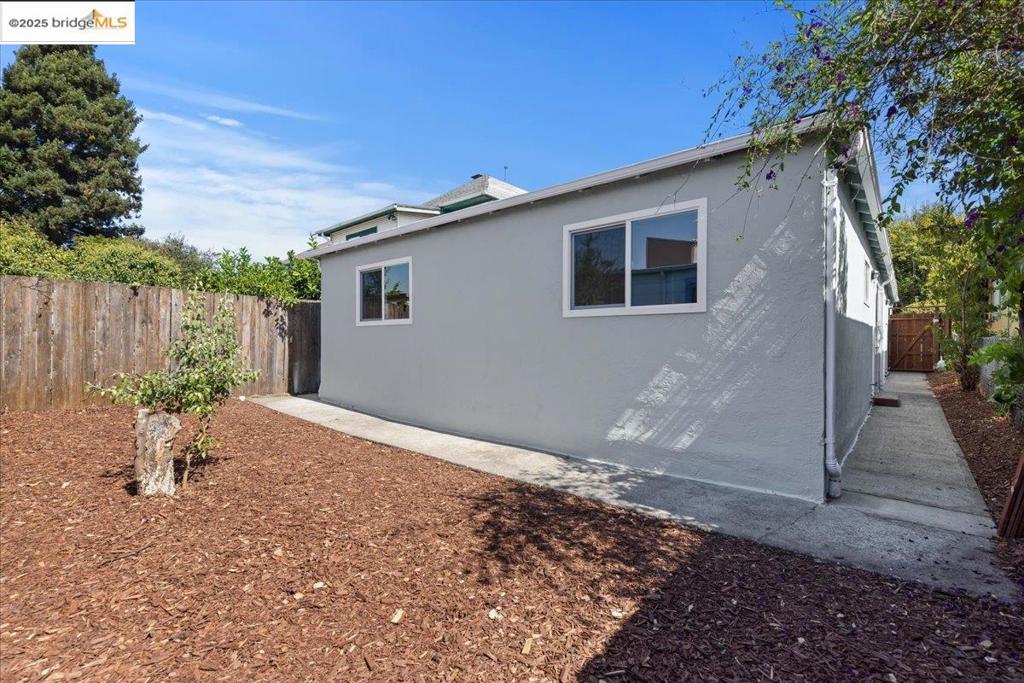 SOUTH BERKELEY - Residential Income