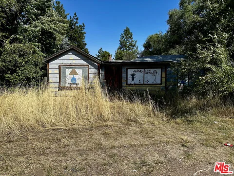 MLS: 26869659