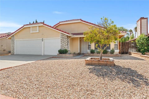 Photo of 1489 S Palm AVE, Hemet, CA 92543 (MLS # SW26180247)