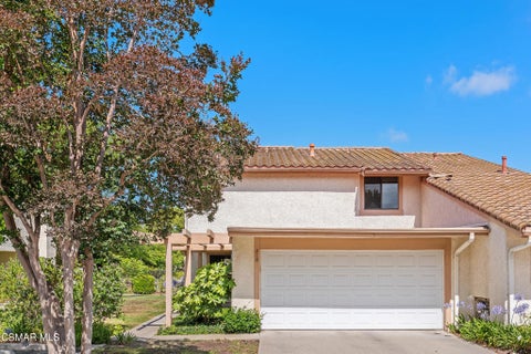 Photo of 218 Mariposa Drive, Newbury Park, CA 91320 (MLS # 226002921)