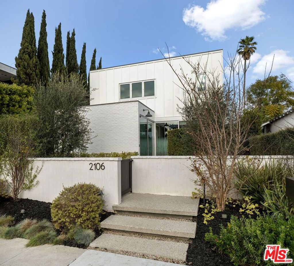 listing image 130729204174102717215