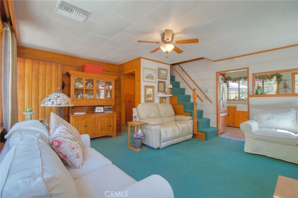1154 Lark Road