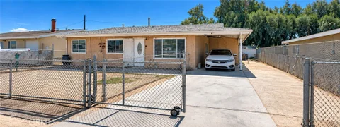 25653 Agate Rd, Barstow, CA 92311 - MLS#: CV26194833