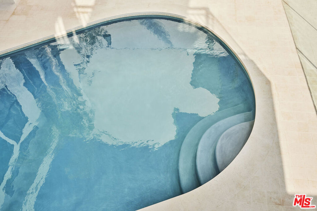 27356 Escondido Beach Road Highway