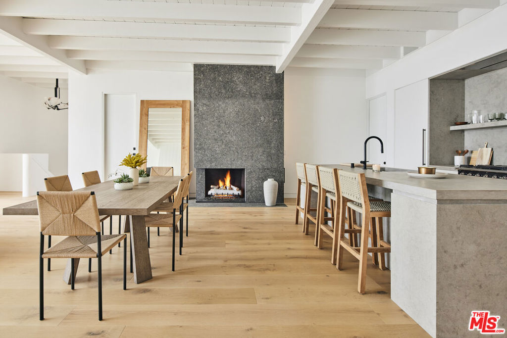 27356 Escondido Beach Road Highway