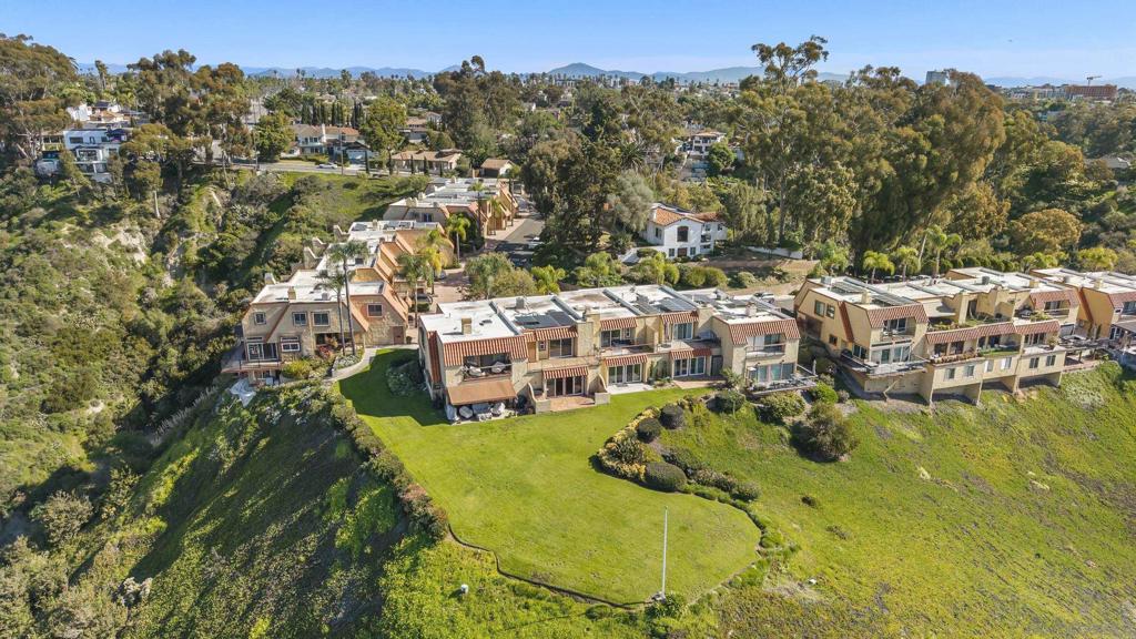 4460 Caminito Fuente