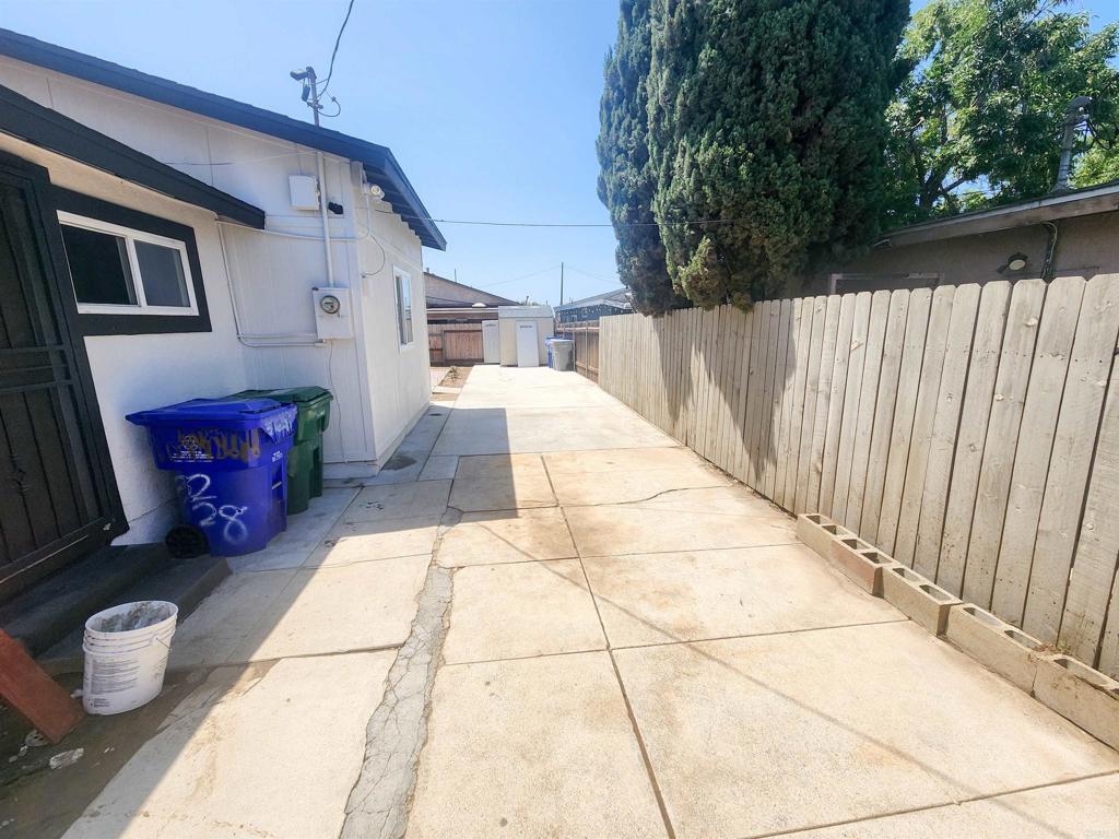 3228 Franklin Avenue