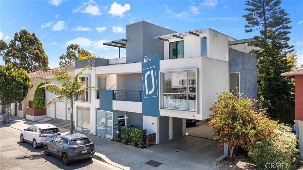 930 Manhattan Beach Boulevard C