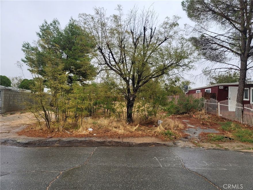 THIS PROPERTY IS IDEAL TO INSTALL A MANUFACTURE HOME OR TO BUILD.  UTILITIES ARE AVAILABLE.  THIS COMMUNITY IS A QUIET COMMUNITY AND RESIDENTIAL.