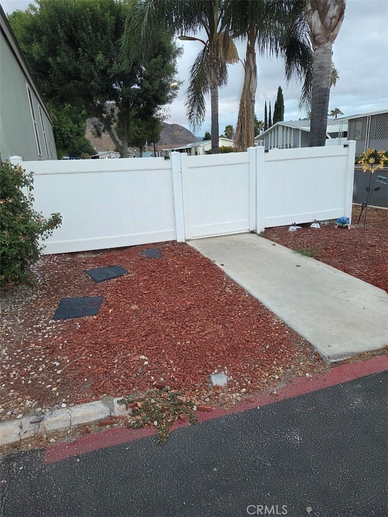 21100 State St. 114