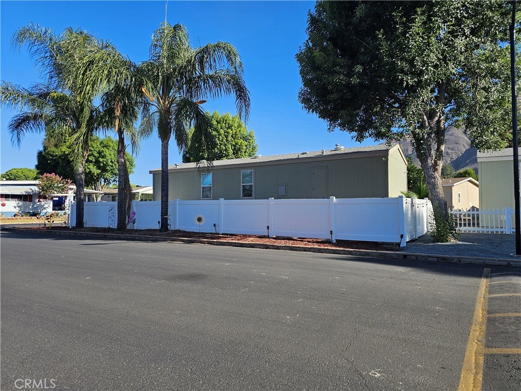 21100 State St. 114