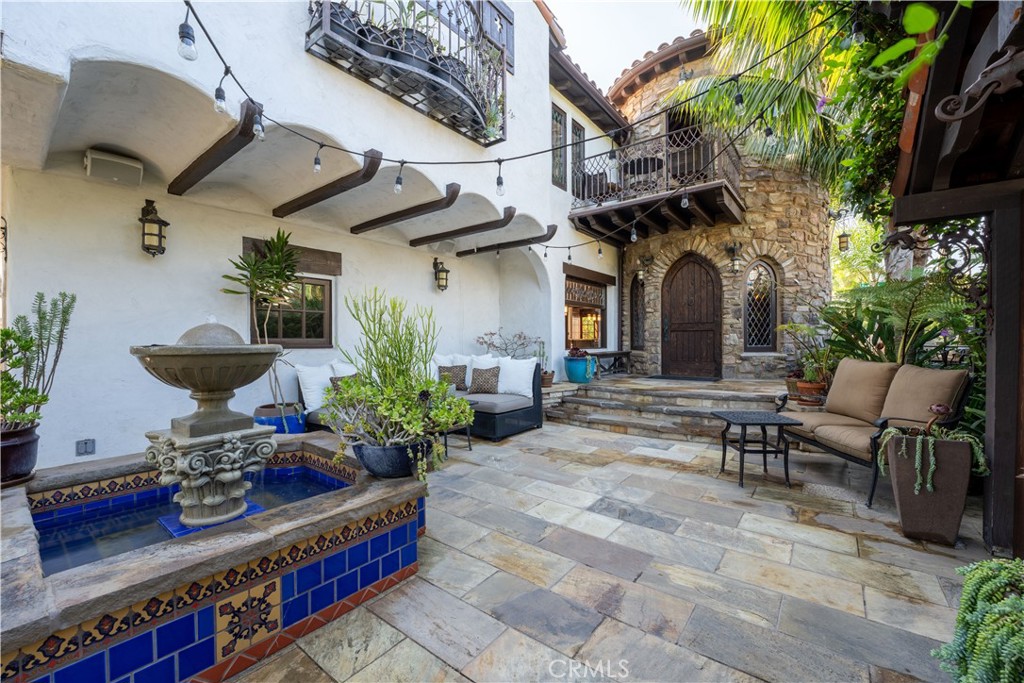 1481 Santa Cruz Street