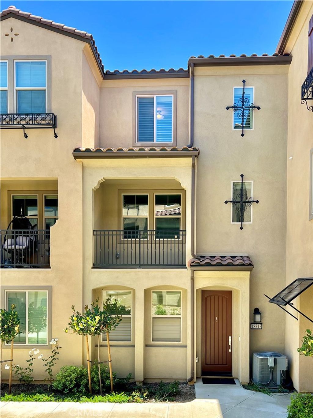 Photo of 18313 Maidenhair Way, Yorba Linda, CA 92886 (MLS # PW25244386)
