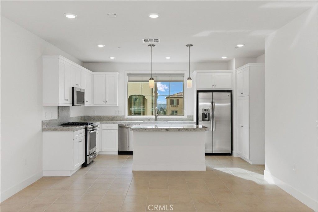 Photo of 18313 Maidenhair Way, Yorba Linda, CA 92886 (MLS # PW25244386)