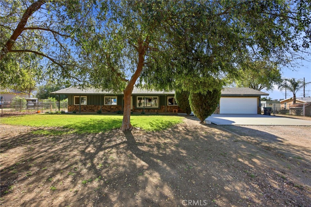 29041 Calle De Caballos