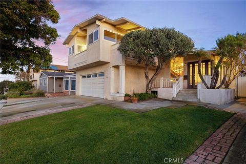 Photo of 642 14th, Manhattan Beach, CA 90266 (MLS # SB26047428)