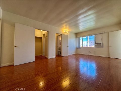 Photo of 516 E Lomita Avenue #9, Glendale, CA 91205 (MLS # WS26077447)