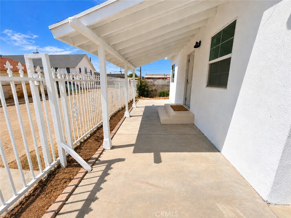 922 Center Street