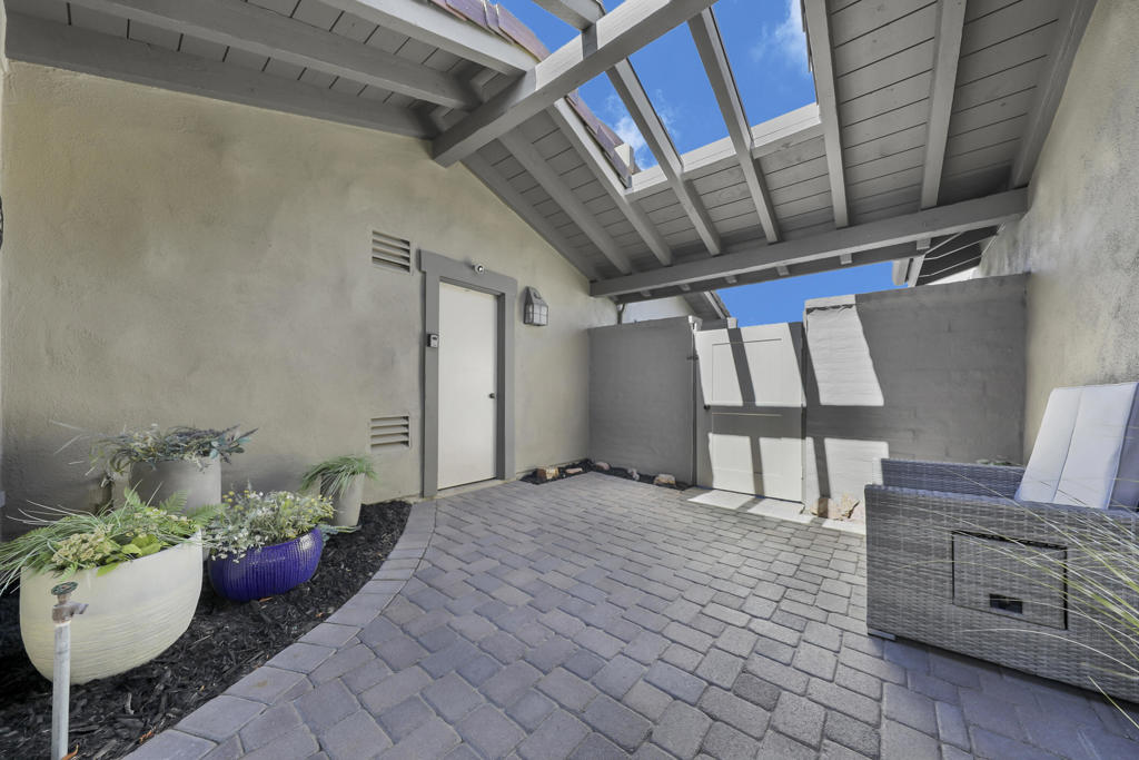 The Lakes Country Cl - Residential