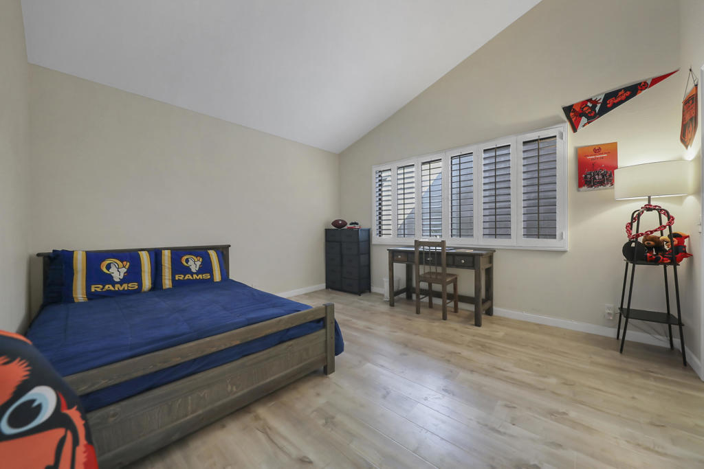 The Lakes Country Cl - Residential