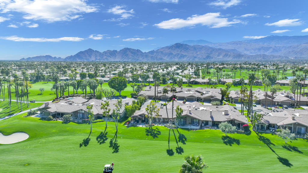 The Lakes Country Cl - Residential