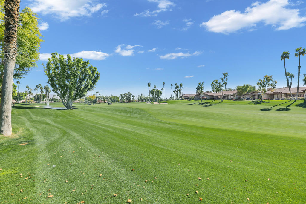 The Lakes Country Cl - Residential