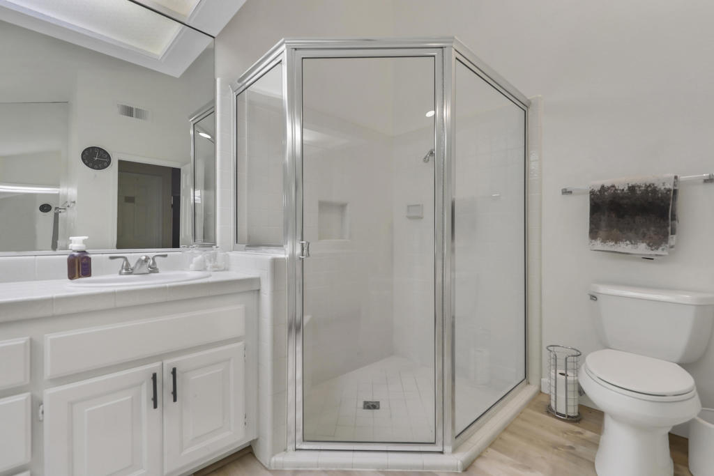 The Lakes Country Cl - Residential