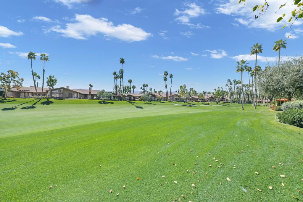 The Lakes Country Cl - Residential