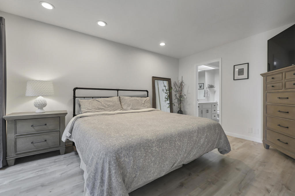 The Lakes Country Cl - Residential