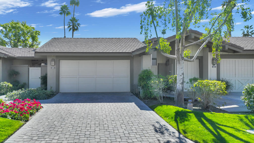 The Lakes Country Cl - Residential