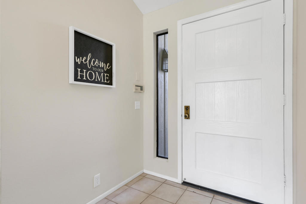 The Lakes Country Cl - Residential