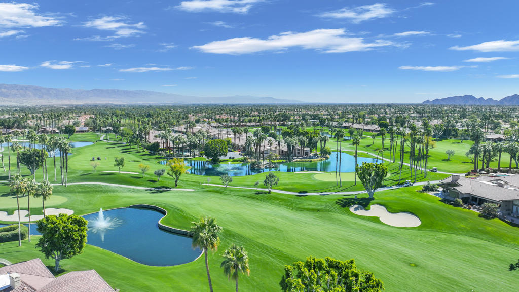 The Lakes Country Cl - Residential