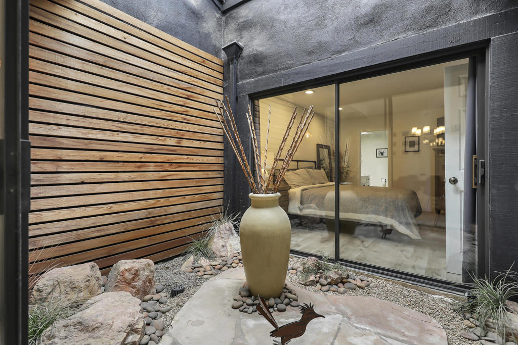 The Lakes Country Cl - Residential