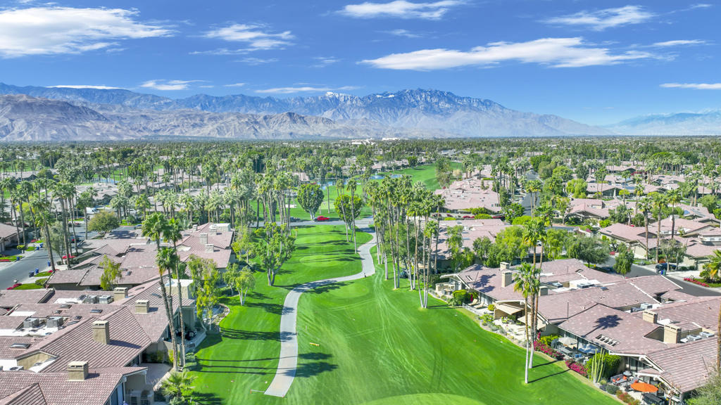 The Lakes Country Cl - Residential