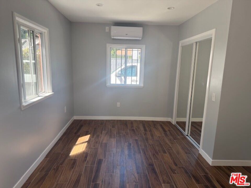 Newly remodeled classic Venice studio, on a quiet residential street. Only 5 blocks from Venice Beach! Hardwood flooring throughout and tile in brand new bathroom. ductless mini-split air conditioner. Prized one car parking space behind unit. Laundry on-site. Small grassy yard-patio. Kitchen has Microwave, stove and fridge. Unit in the back. Perfect spot to enjoy the beach!