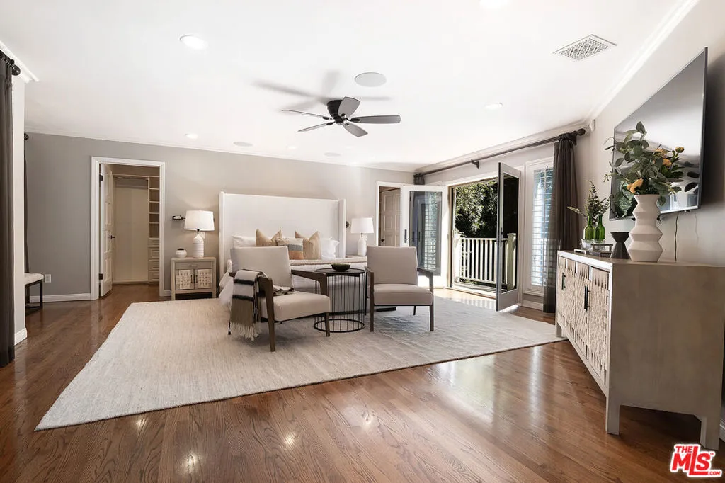 Sherman Oaks, California 91403, United States, 6 Bedrooms Bedrooms, ,6 BathroomsBathrooms,Residential,Active,217155