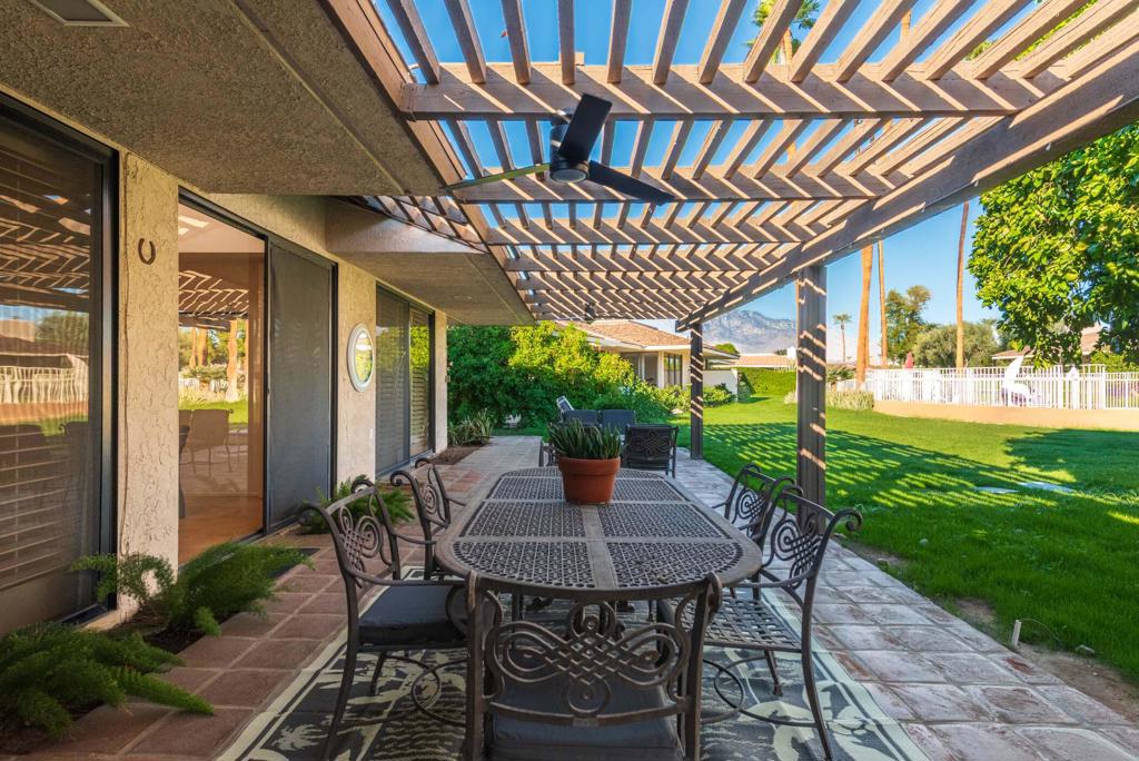 The Springs C.C. - Residential Lease