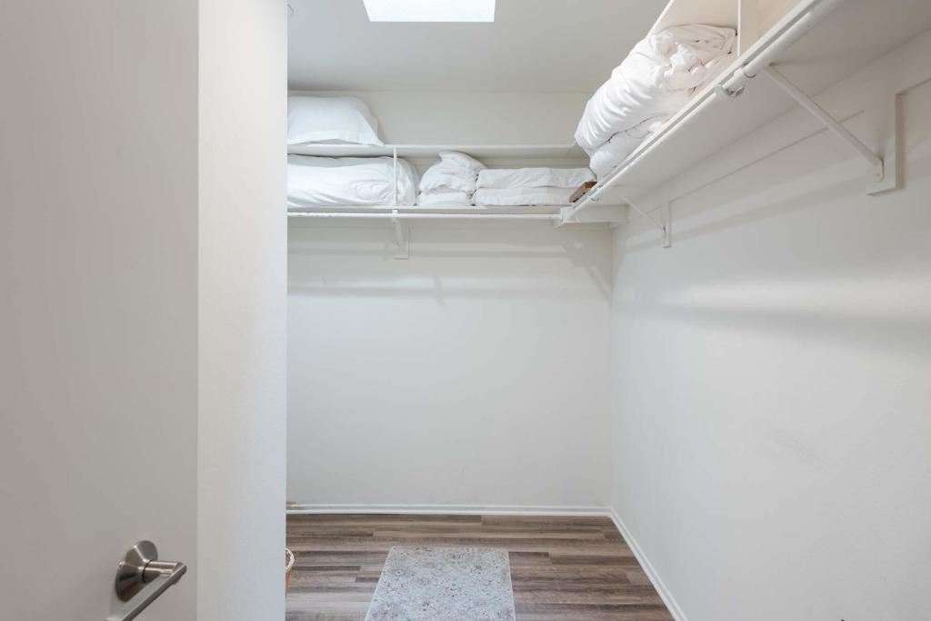 The Springs C.C. - Residential Lease