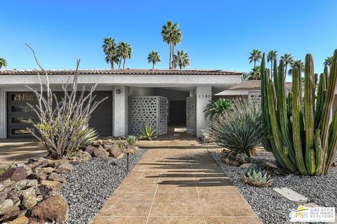 Photo of 1180 Los Robles Drive, Palm Springs, CA 92262 (MLS # 26641177PS)