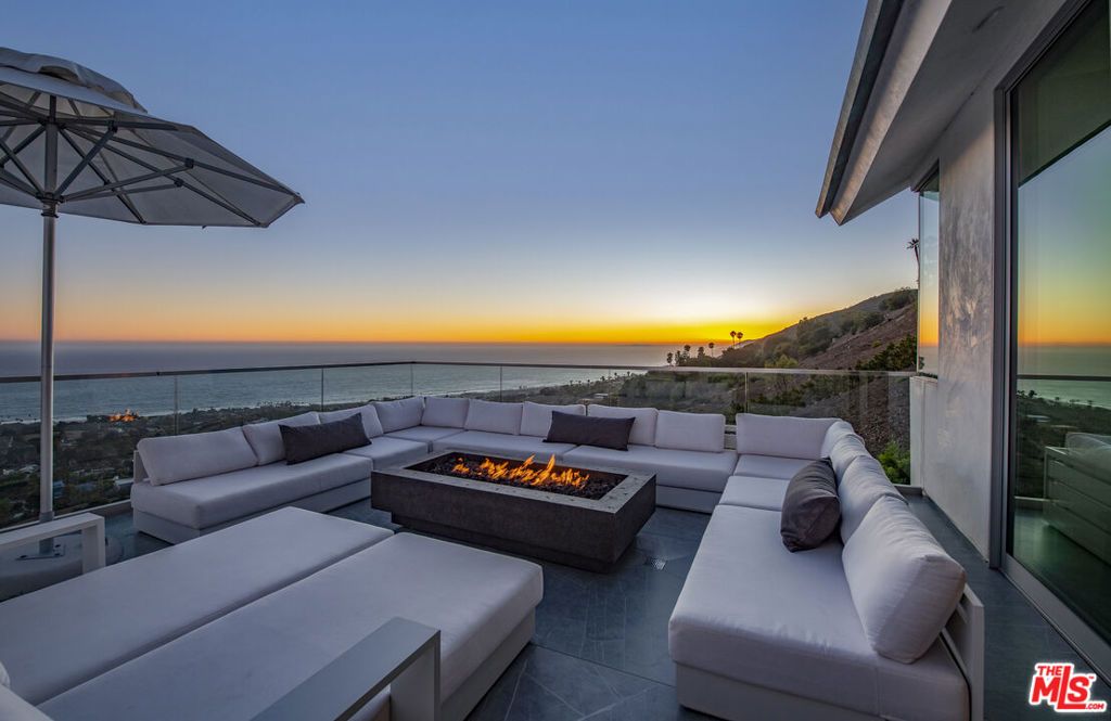Photo of 5353 Horizon Drive, Malibu, CA 90265 (MLS # 26655063)