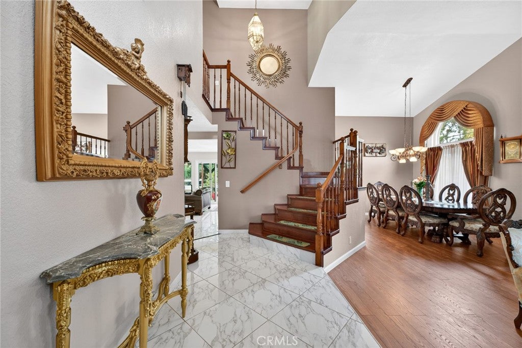 17347 Northlake