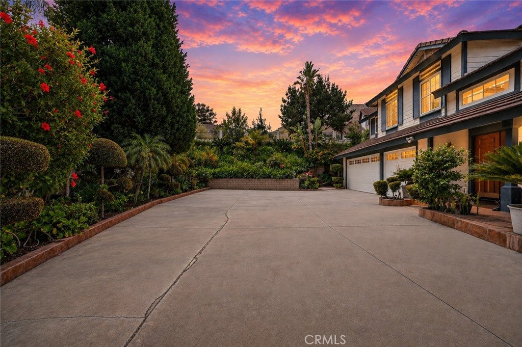 17347 Northlake