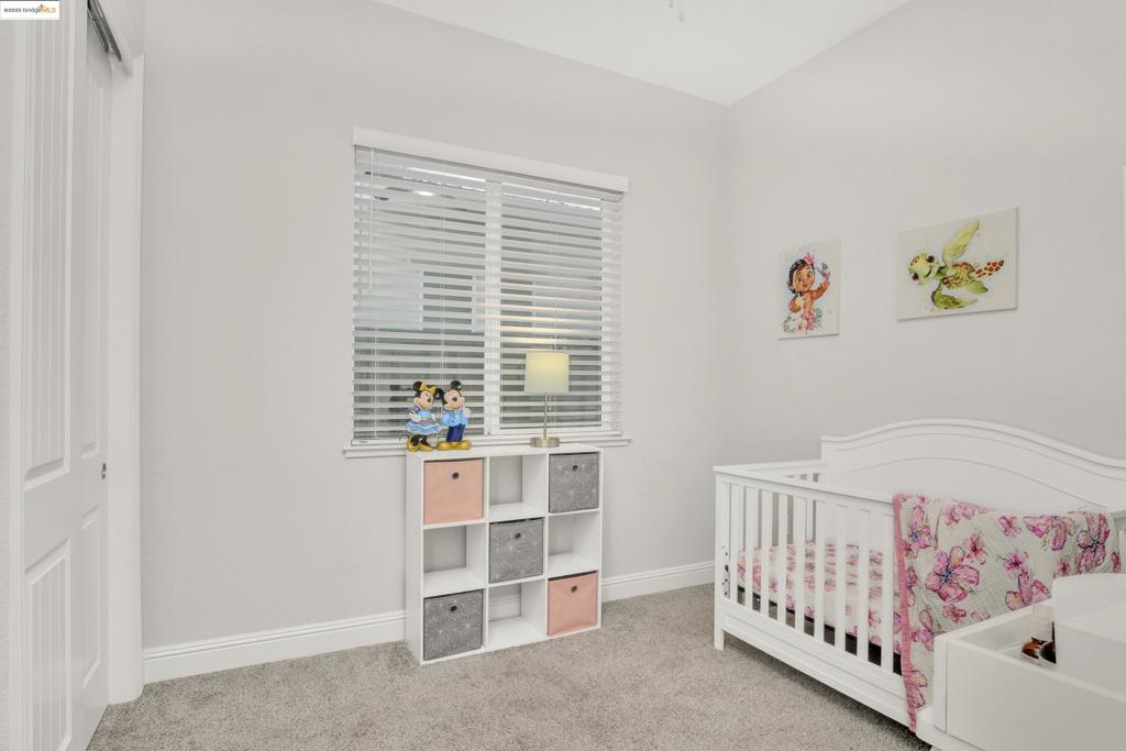 BRENTWOOD - Residential