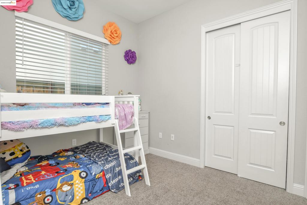 BRENTWOOD - Residential