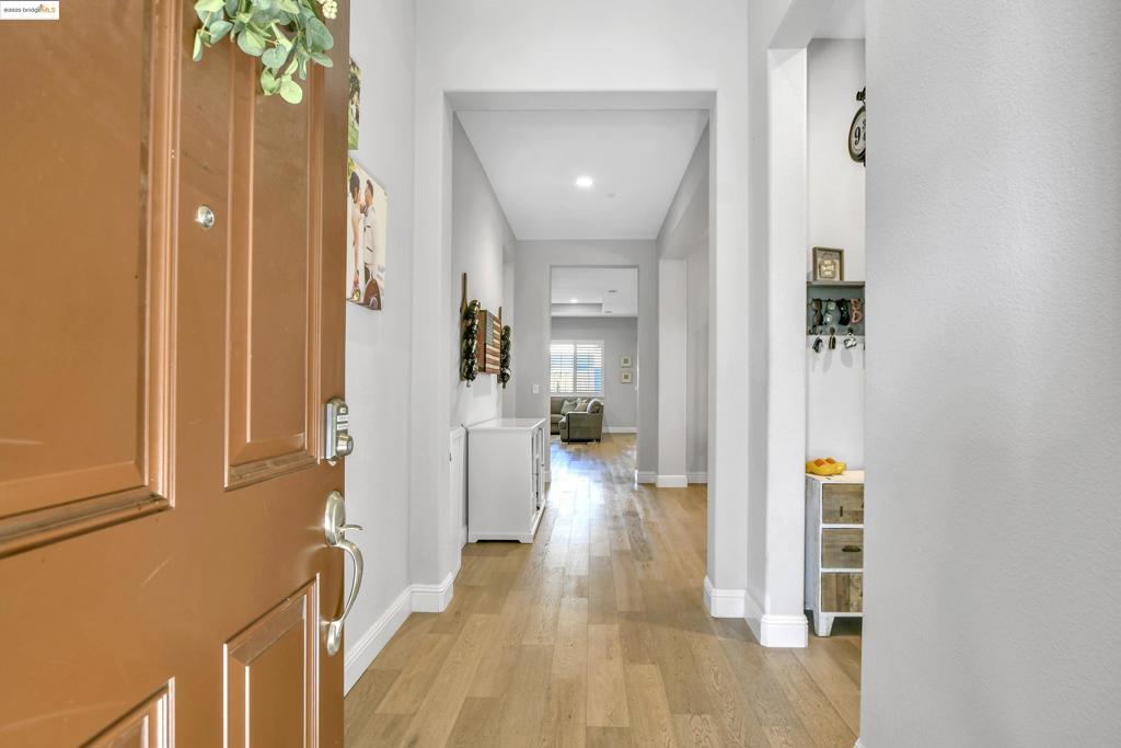 BRENTWOOD - Residential